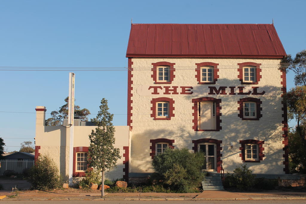 Flinders Ranges Motel - The Mill Quorn Exteriör bild